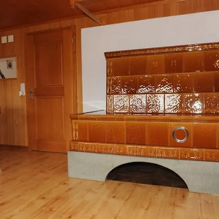 シャレー Cozy Chalet In With Mountain View グリンデルヴァルト